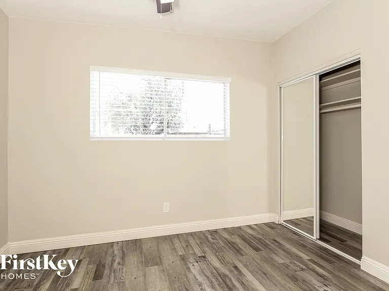 3718 W Townley Ave — Photo 12