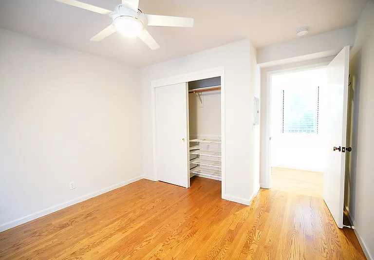 920A Baker St — Photo 10