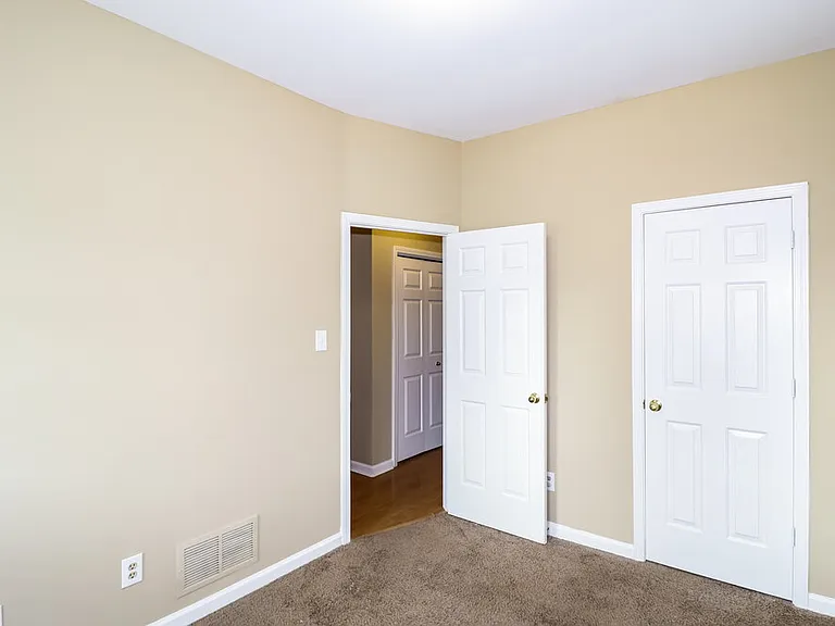 8170 Timber Knoll Ln — Photo 13