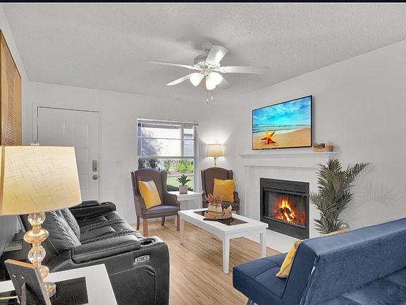 2nd image of 3958 Dream Oak Pl APT 104