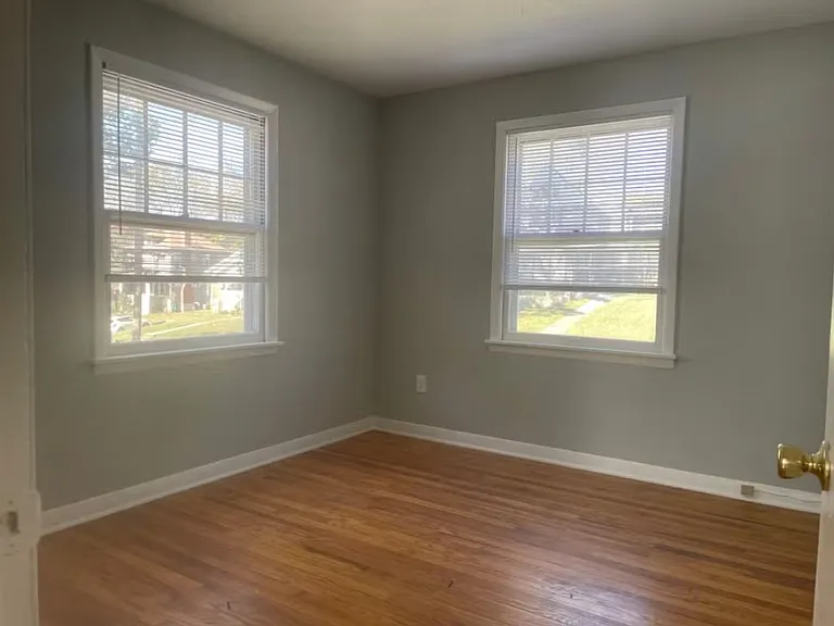 100 E Stewart Rd #3 — Photo 6