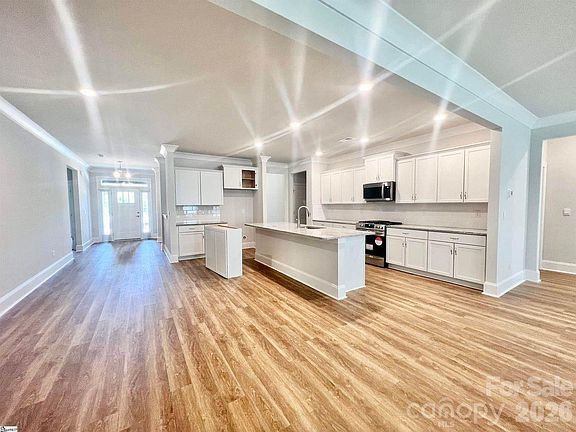 5th image of 175 Petal Ln #27