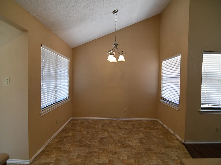 5209 Canyon Creek Dr — Photo 13