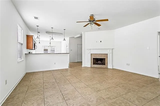 Building Photo - 817 Norval St