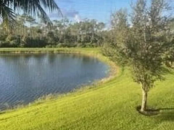 9735 Acqua Ct, Naples, FL