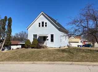 1606 Alta Pl, Dubuque, IA 52001