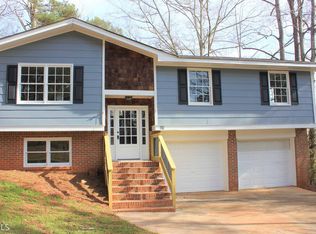 628 Country Club Dr, Monroe, GA 30655