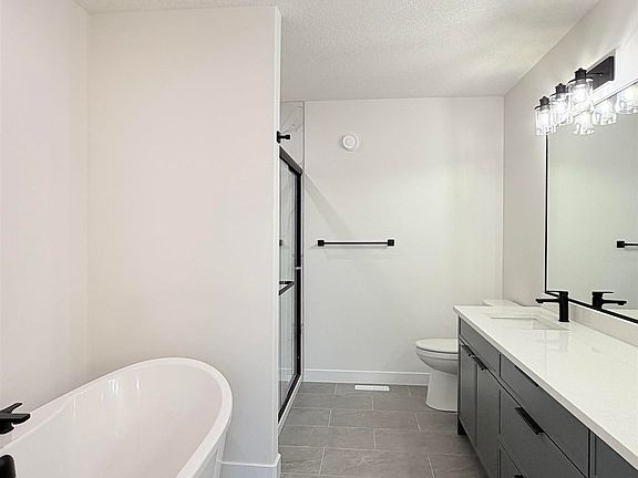 2nd image of 3150 Magpie Way