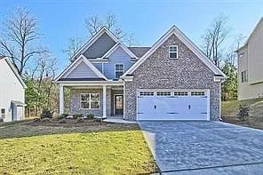 5 bed, 3.0 bath, 2435 sqft, $2,450 — Photo 1