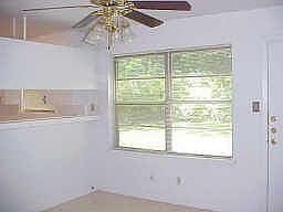 4th image of 11201 Cliffwood Dr