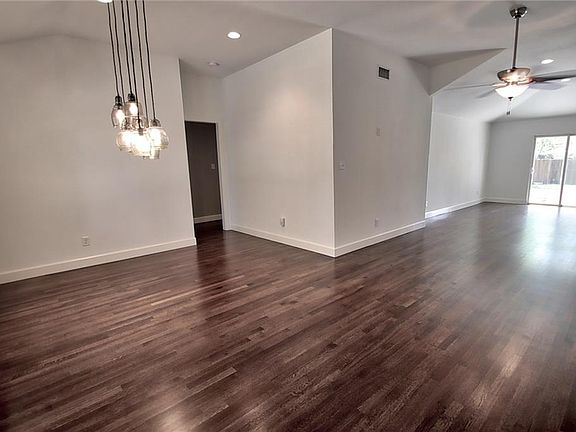 3rd image of 3718 Matador Dr