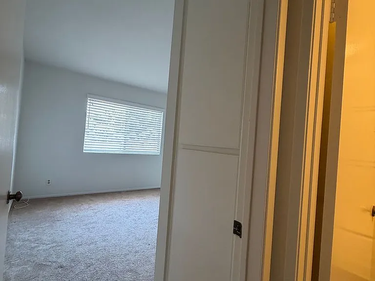 4609 Ellenwood Dr — Photo 10
