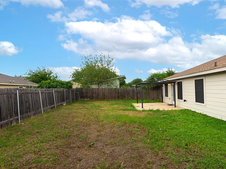 7612 Cayenne Ln — Photo 29
