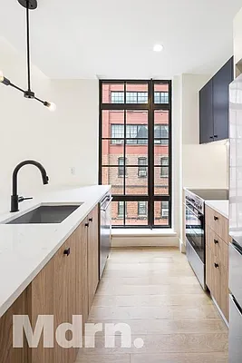 Rented by Mdrn Residential | media 32