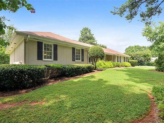 3rd image of 510 Saddle Horn Cir