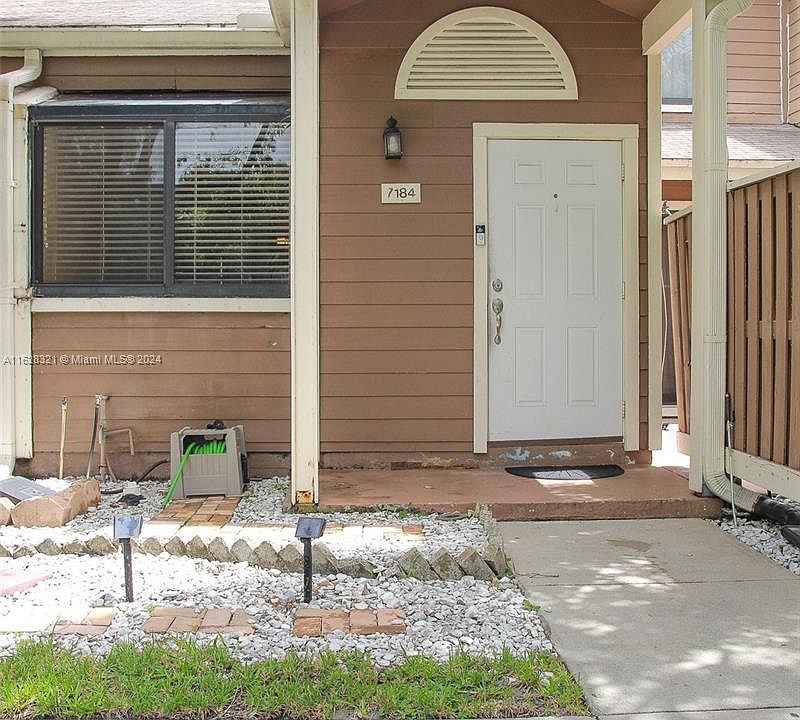 1st image of 7184 Sportsmans Dr #7184