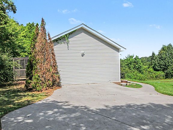 4th image of 158 Caldwell Rd SE