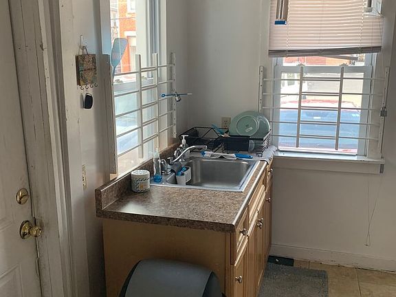 5th image of 311 Meyran Ave #2