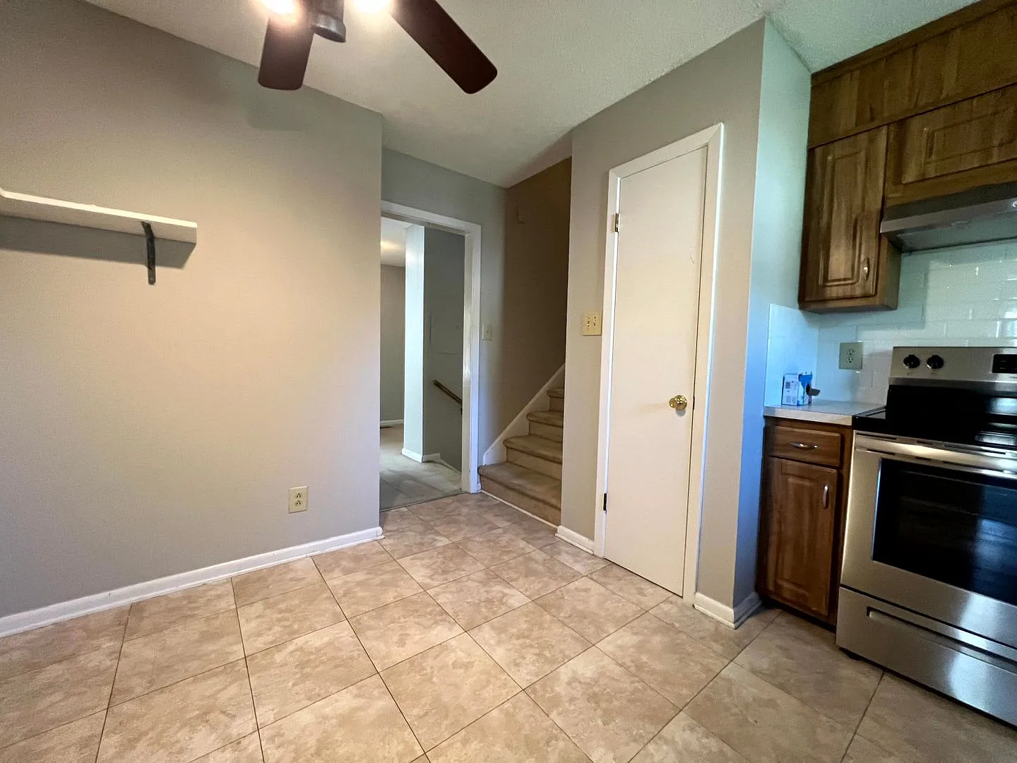 226 Bayfield ~ North Shore Estates — Photo 3