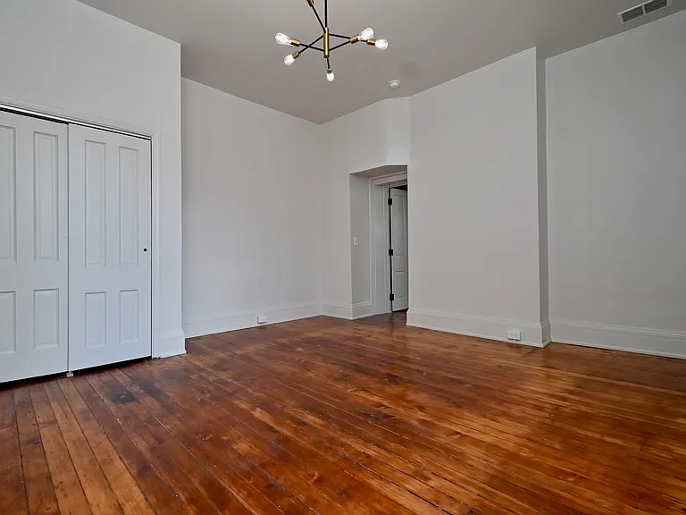 709 Columbia St #4 — Photo 8