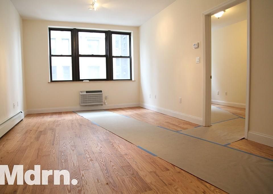 1st image of 321 W 105th St APT 1A