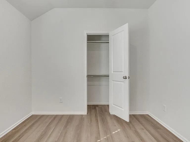 11505 Mackenzie Way — Photo 32