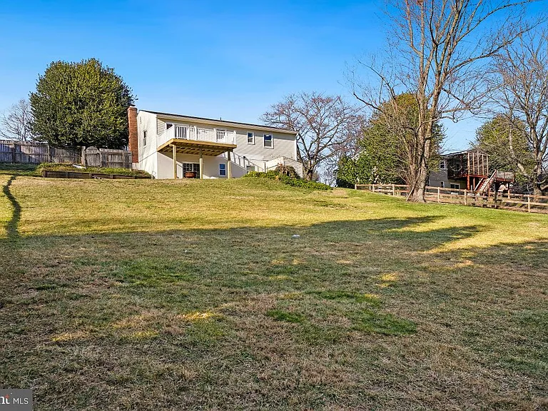 12316 Fountain Dr — Photo 45