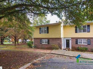 135 Fernridge Dr, Spartanburg, SC 29307