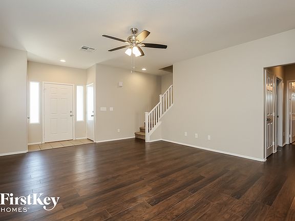 3rd image of 5967 Rosanna St