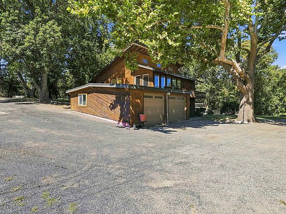 2nd image of 75707 N Grosscup Rd