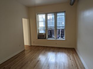 1935 N Leavitt St #2, Chicago, IL 60647