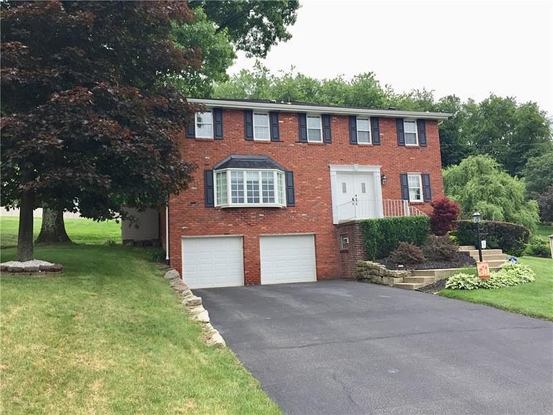 1st image of 4218 Tanglewood Dr