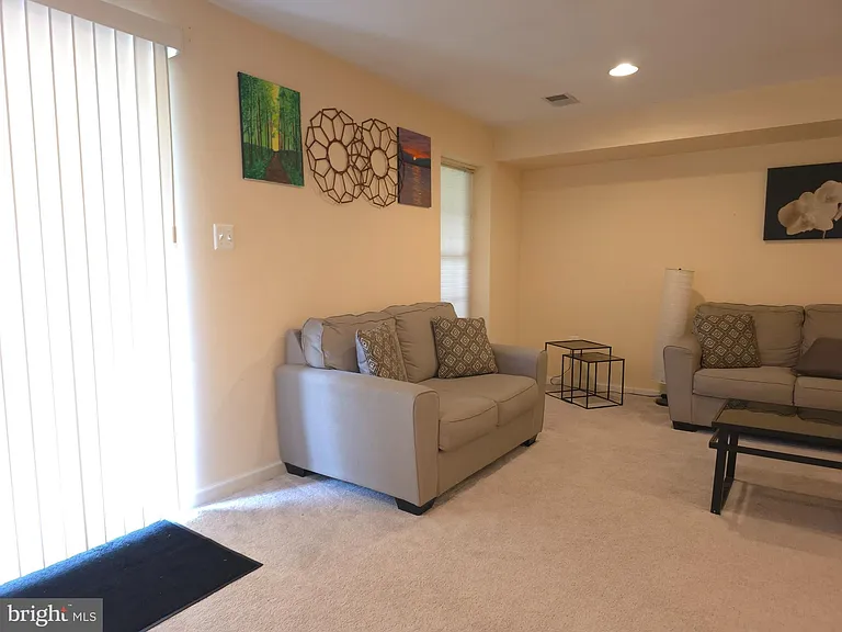 15546 Miller School Pl — Photo 7