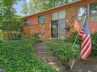 8714 Cromwell Dr, Springfield, VA 22151