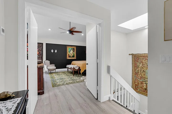 3 bed, 2105 sqft, $3,800 — Photo 3