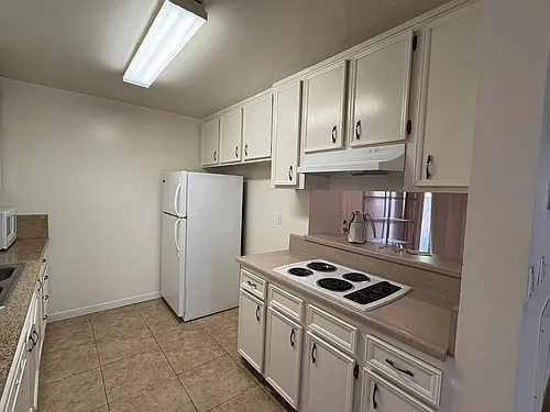 570 Peach St #26 Photo 1