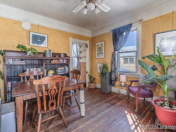 5th image of 464 N Cedar St
