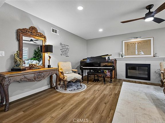 5th image of 8855 Arcadia Ave