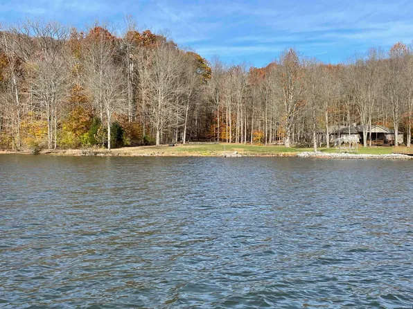 8541 E Wilderness Trl, Unionville, IN 47468