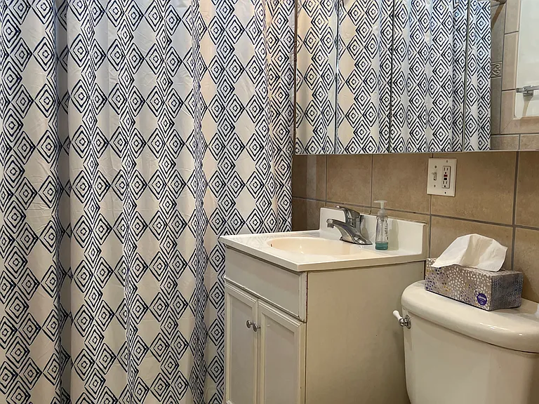 936 W Agatite Ave #1FE — Photo 12