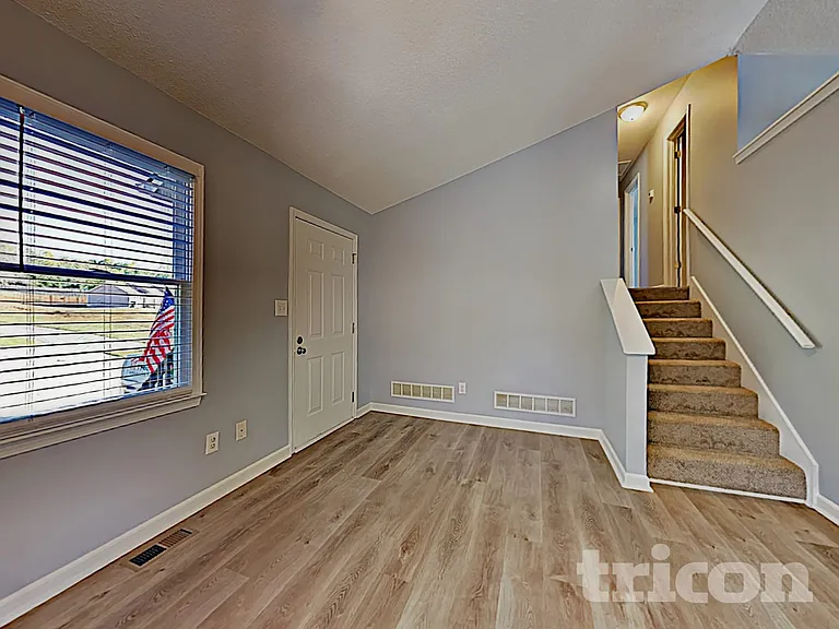 78 Ginnity Dr — Photo 4
