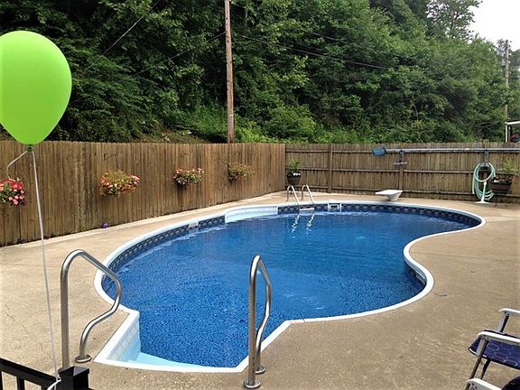 4th image of 440 Ponderosa Dr