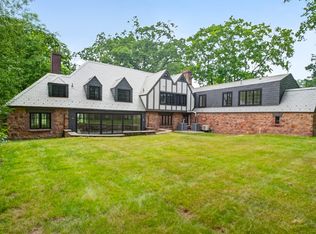 1085 Ridge Rd, Hamden, CT 06517