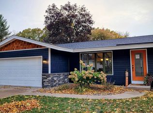 2274 Pleasant View Dr, New Brighton, MN 55112