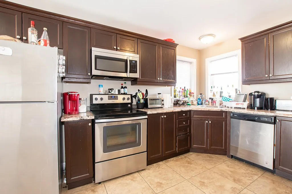 10 Trent Avenue — Photo 4