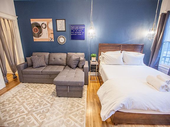 3rd image of 2113 W Sunset Blvd #2