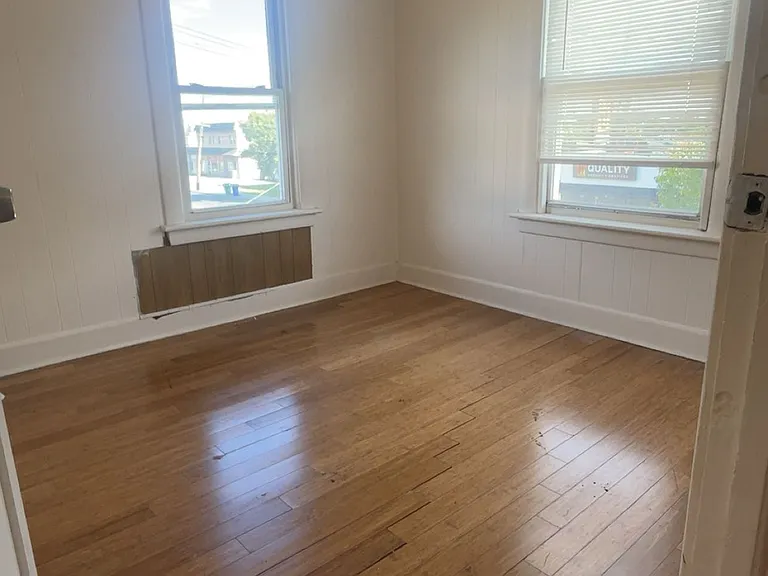 386 New Brunswick Ave — Photo 4