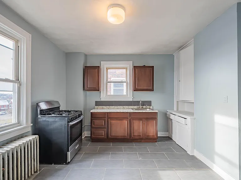 2118 Bedford Ave #2 — Photo 8