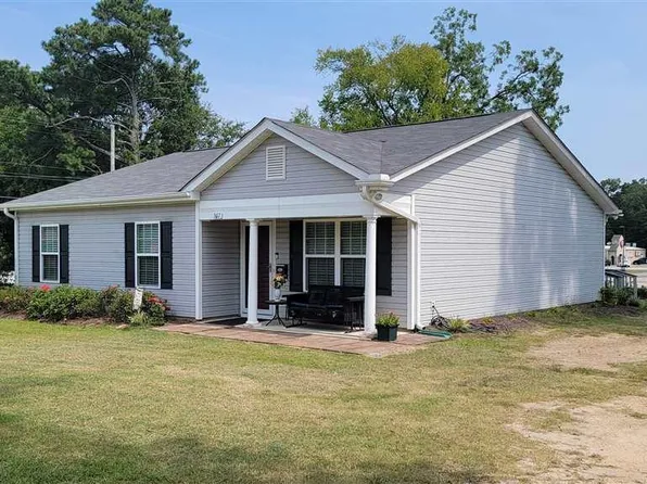 307 N Marlboro St, McColl, SC 29570