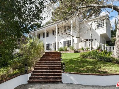 3911 Benedict Canyon Dr, Sherman Oaks, CA, 91423